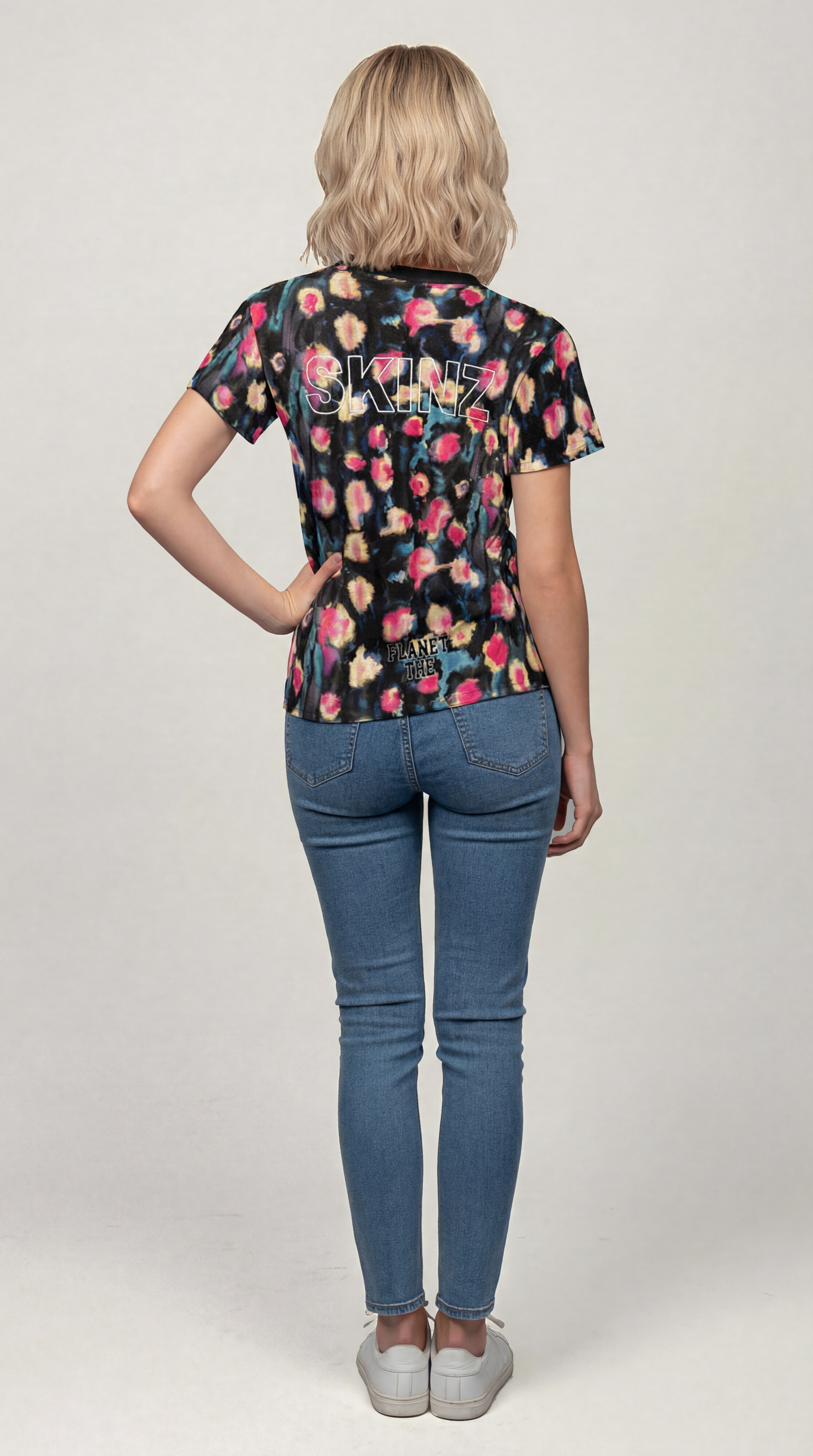 Abstract Skinz Womens Tee