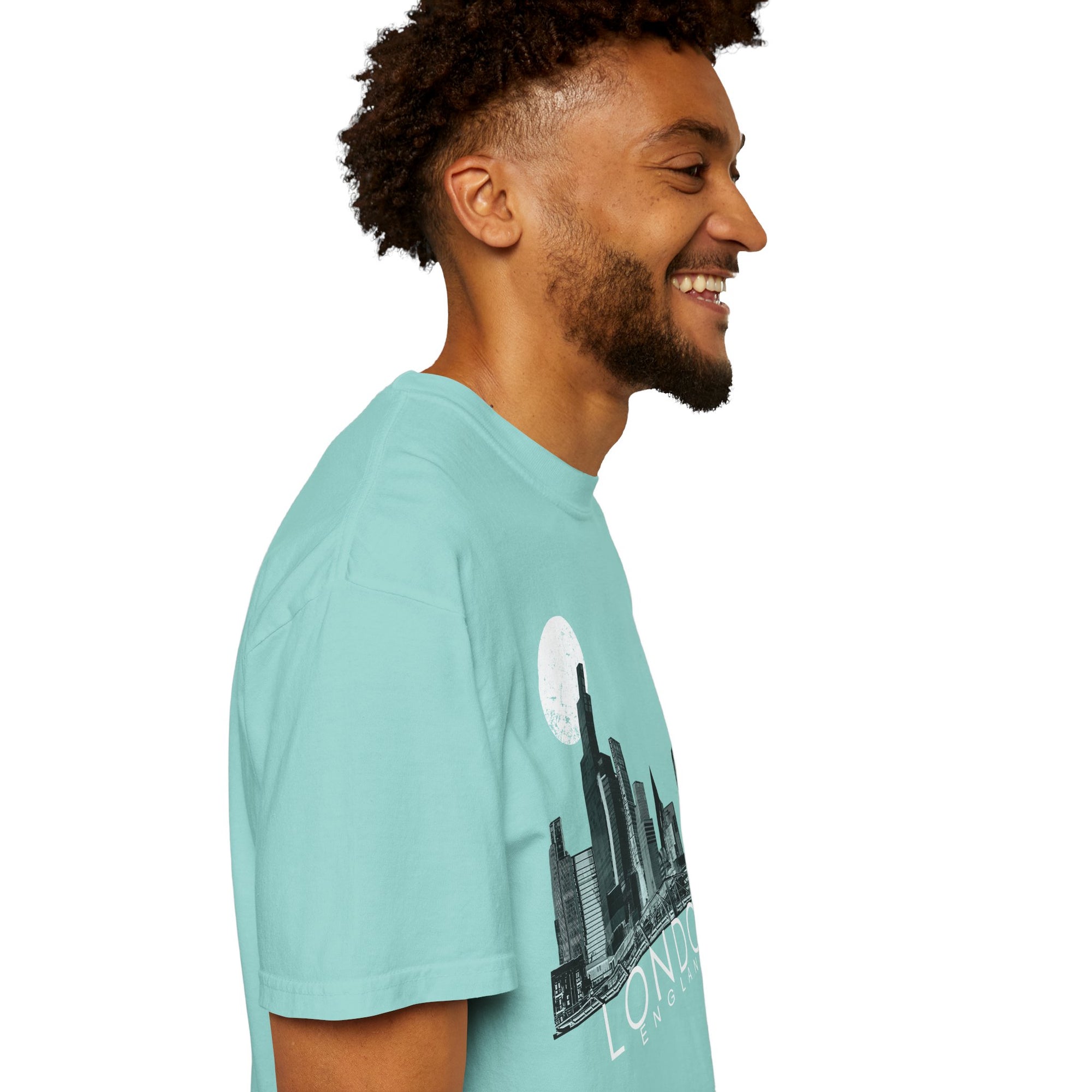 London Urban Skyline Graphic Tee - Cool Cityscape Design, Modern Edgy Style